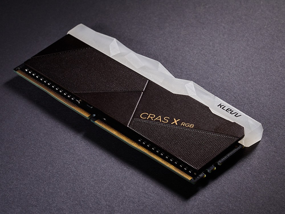 Klevv Cras X RGB 32GB (2 x 16GB) DDR4 3200MHz CL16 Desktop RAM
