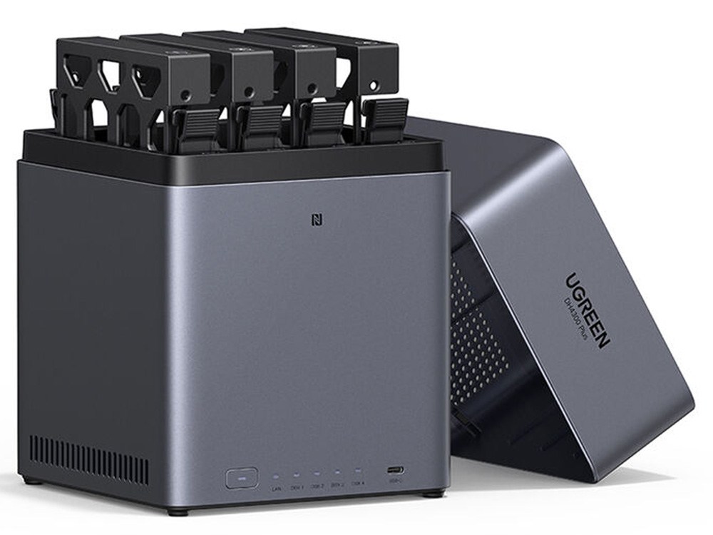 UGREEN NAS DH4300 Plus 4ベイ LPDDR4X Ugreen NASync DH4300 Plus 8 Cores CPU 8GB RAM 4-Bay NAS [DH4300Plus]
